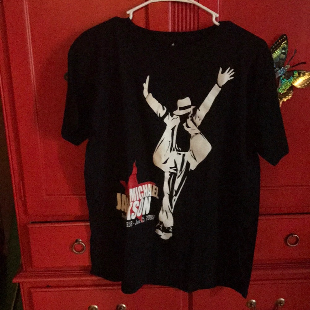 The king of pop shirt Micheal Jackson shirt